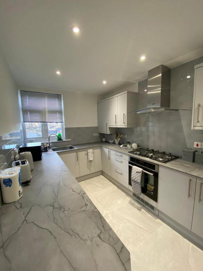 2 Bedroom Apartment Λονδίνο Εξωτερικό φωτογραφία